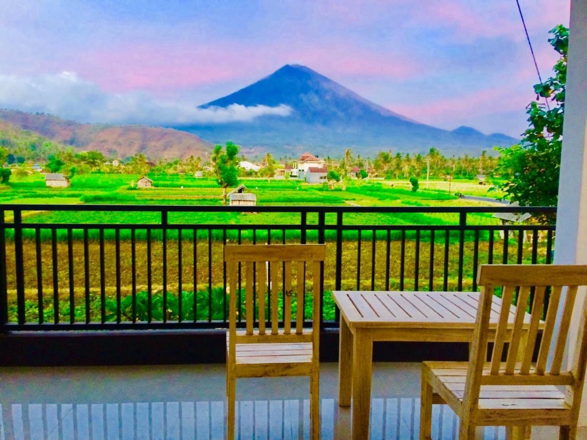 D'Uma Amed Homestay Exterior foto