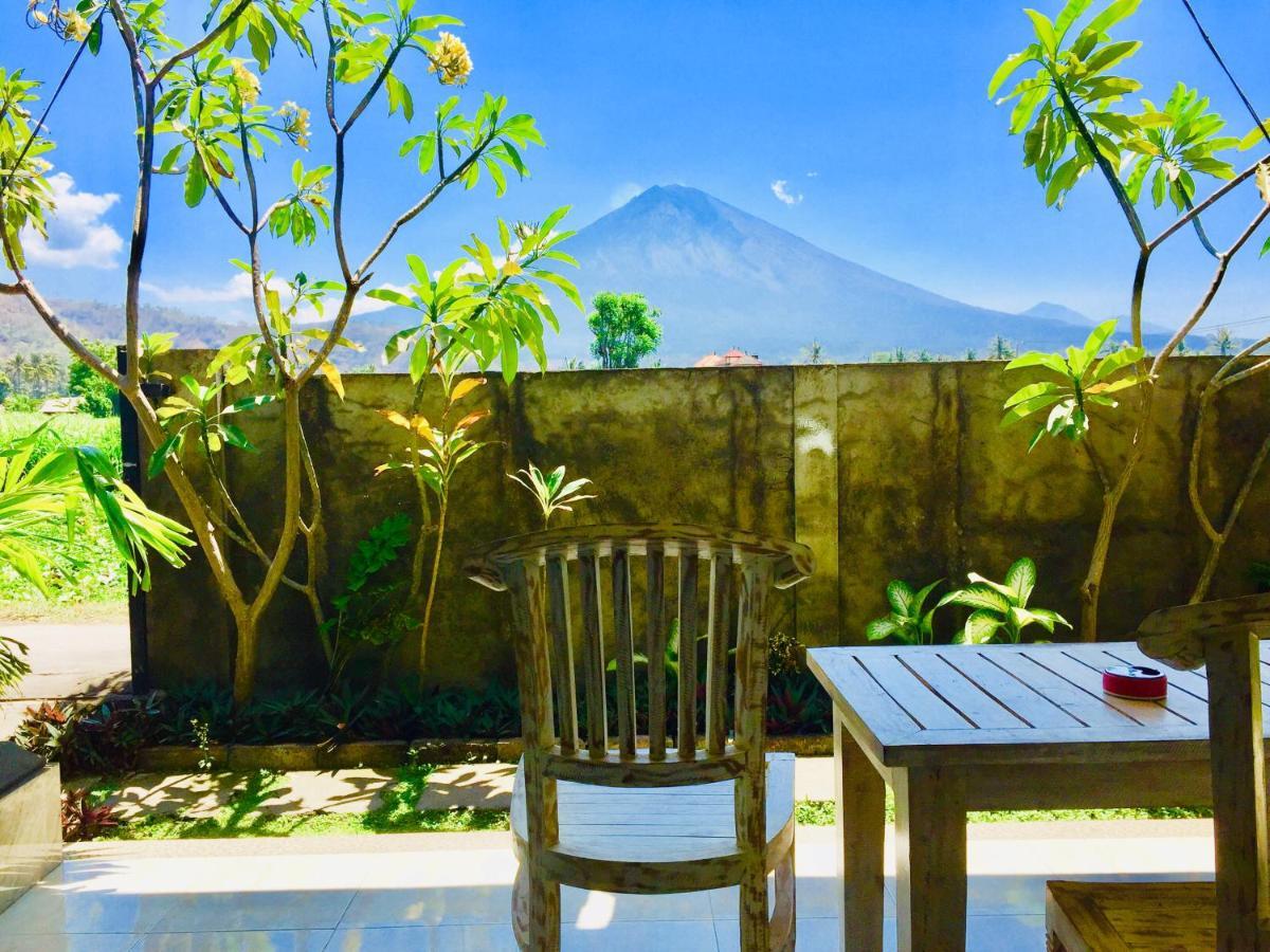 D'Uma Amed Homestay Exterior foto